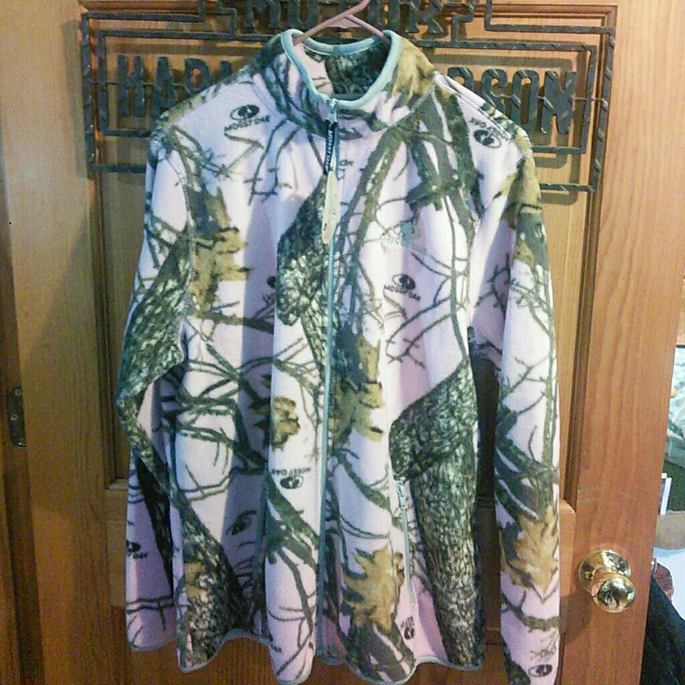 Mossy oak zip up jacket